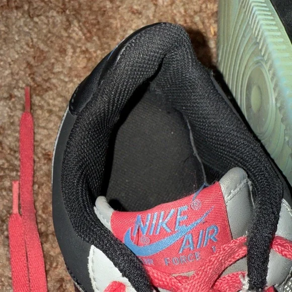 Air Force 1 Flamingo - Picture 4 of 4